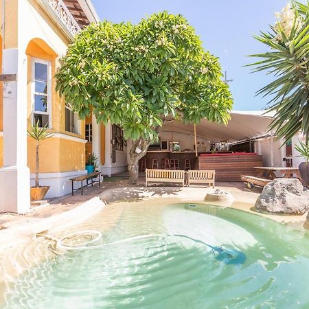 Green Elephant Backpackers Cape Town Exterior photo